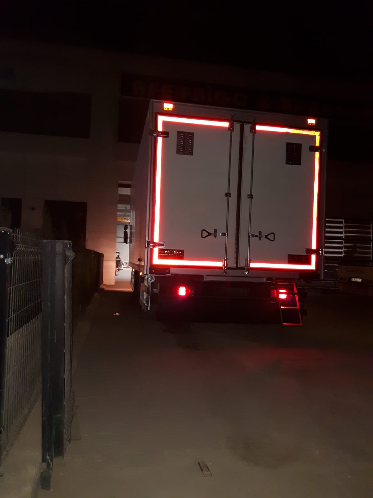İnsüle Kuru Yük Kasaları